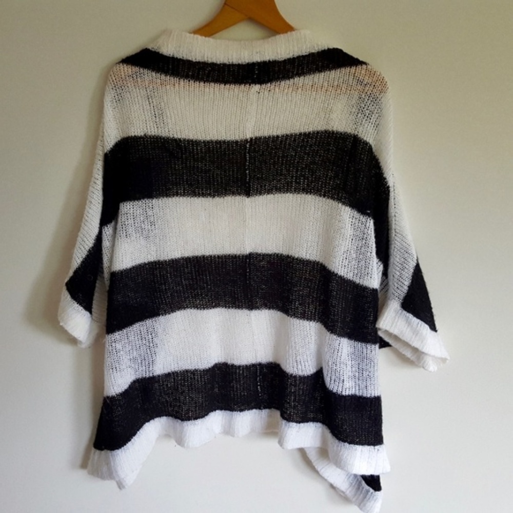 Torrid Black White Striped Cardigan Open Front 1X - Picture 3 of 7